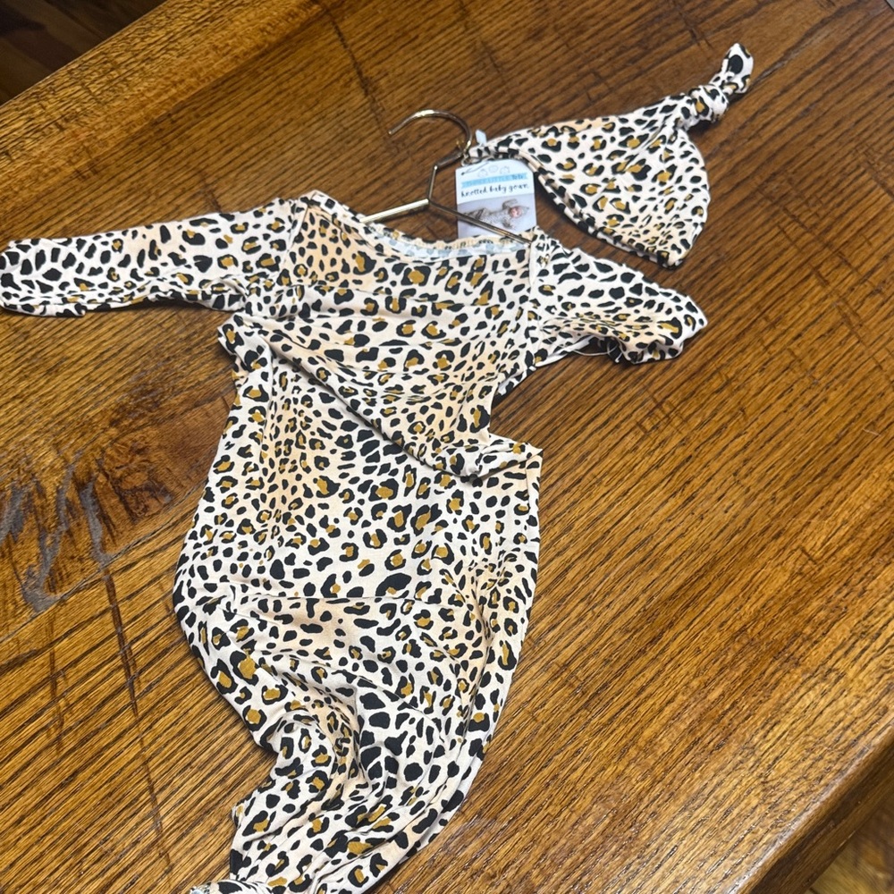 Leopard Print Baby Gown with Hat New with tag